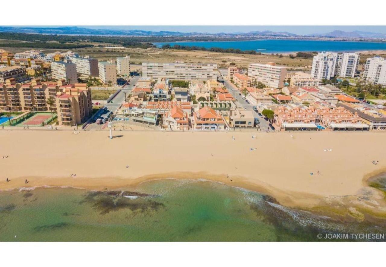 34 Retro Beach House - Alicante Real Estate Torrevieja Exteriör bild